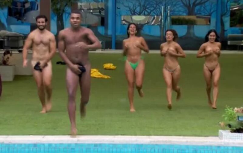 BBB 24: Isabelle diz que se arrependeu de pular na piscina seminua