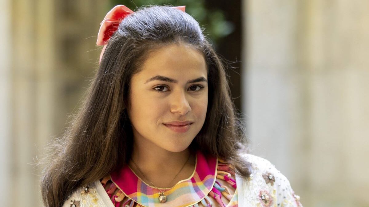 Garota do Momento - Maisa