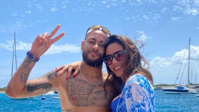 Bruna Biancardi compartilhou fotos e declarações sobre Neymar no dia do seu aniversário