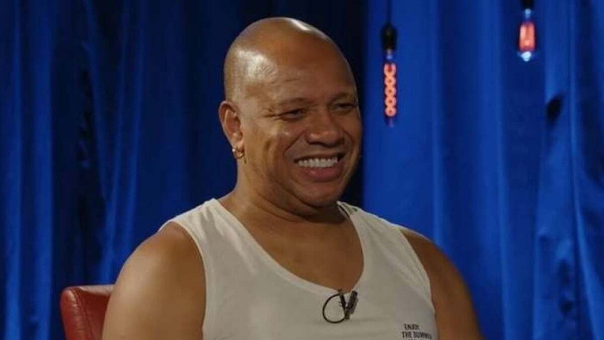 Vocalista do Molejo, Anderson Leonardo, segue internado e o quadro é estável