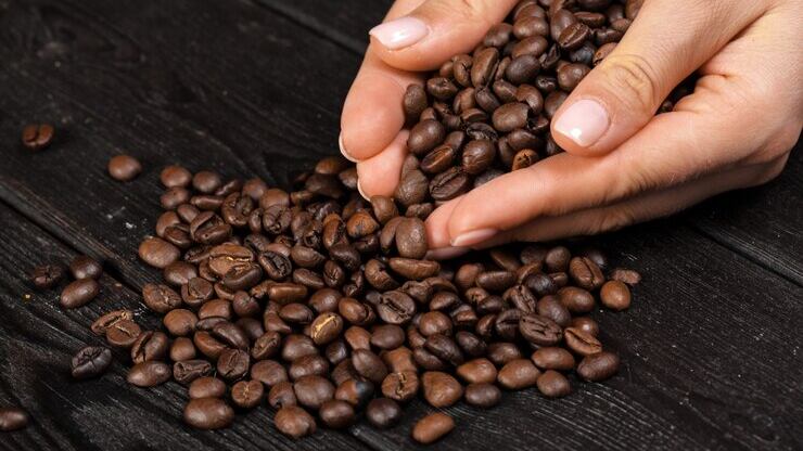 Simpatia do café para que não falte dinheiro no mês de dezembro de 2022