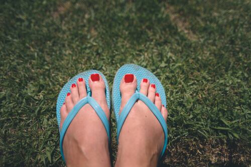 Mulher descobriu a infidelidade de seu ex-namorado por uma sandália