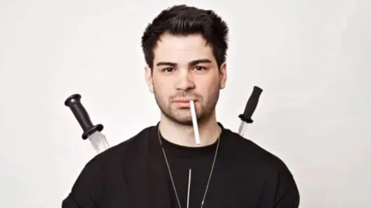 O site pornográfico foi um sucesso na época, recebendo 14.000 visitantes únicos em apenas uma semana. O homem chegou a ganhar mais de 30 mil reais por mês (156 mil reais). E isso há mais de dez anos.