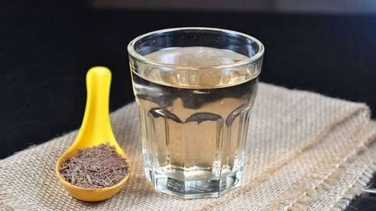 Água de cominho - bebida natural caseira