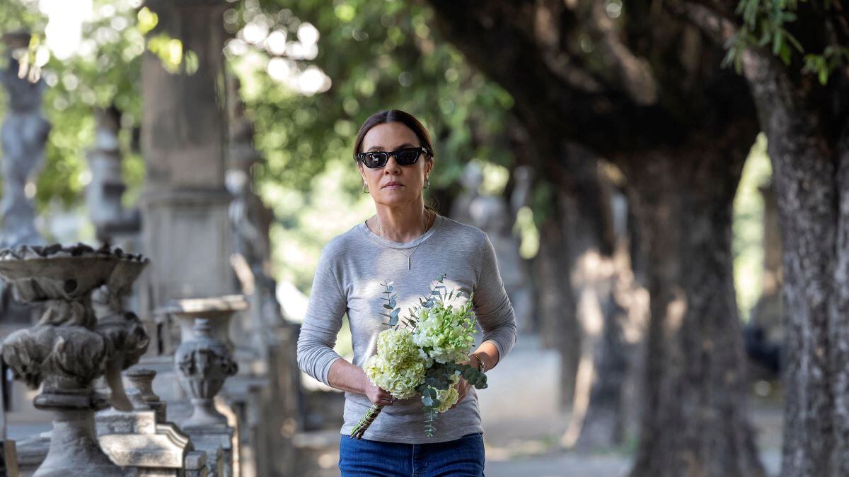 Mércia (Adriana Esteves) não terá coragem de matar Molina (Rodrigo Lombardi) na reta final de Mania de Você