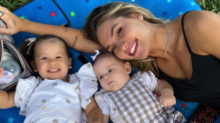 Virgínia Fonseca e suas filhas, Maria Alice e Maria Flor.