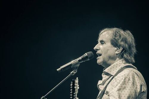 Chris de Burgh conta que cresceu em um castelo assombrado e que falava com fantasmas