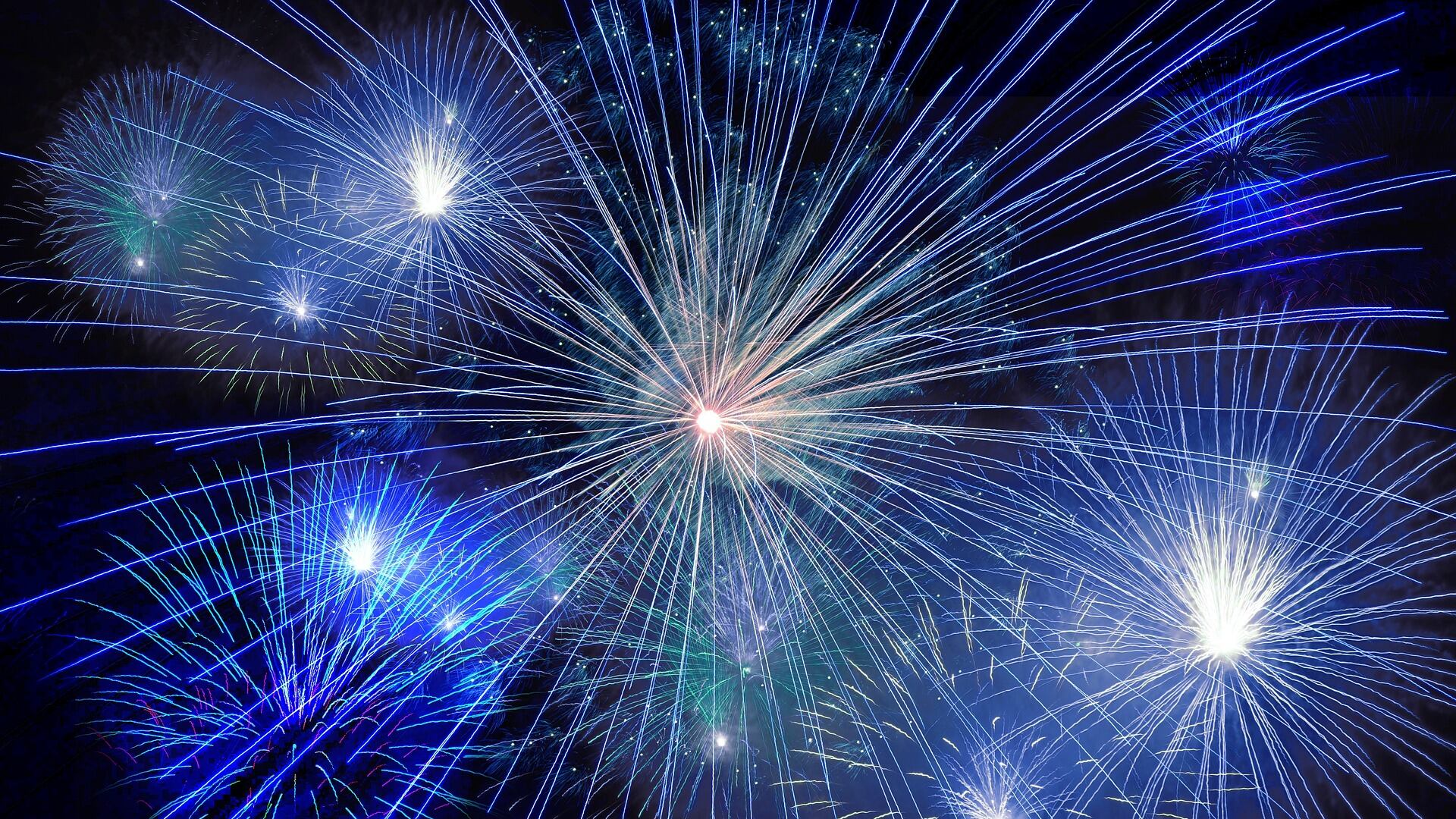 Mulher morre após rojão ficar preso em sua roupa no Ano Novo