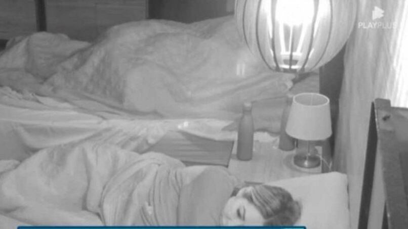 Em "A Fazenda 14", famosos aquecem o edredom do paiol