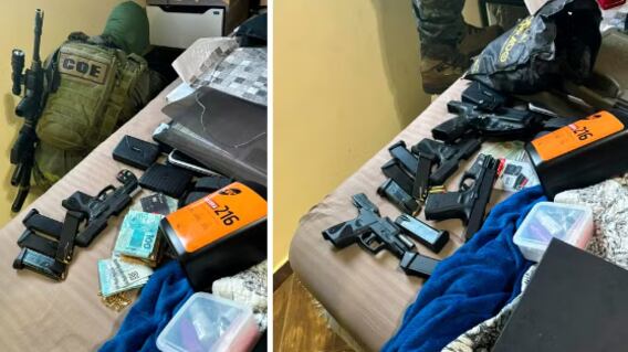 Foram apreendidas armas nas casas dos suspeitos