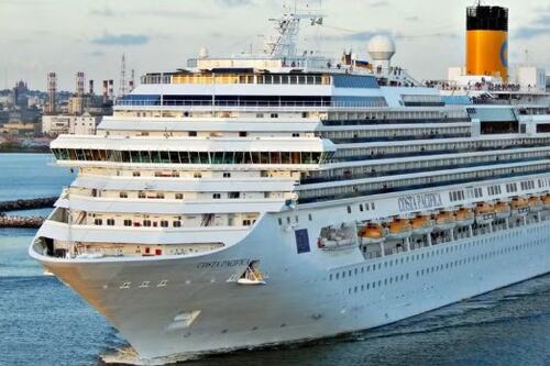 Estelionato? Caos marca cruzeiro com presença de artistas