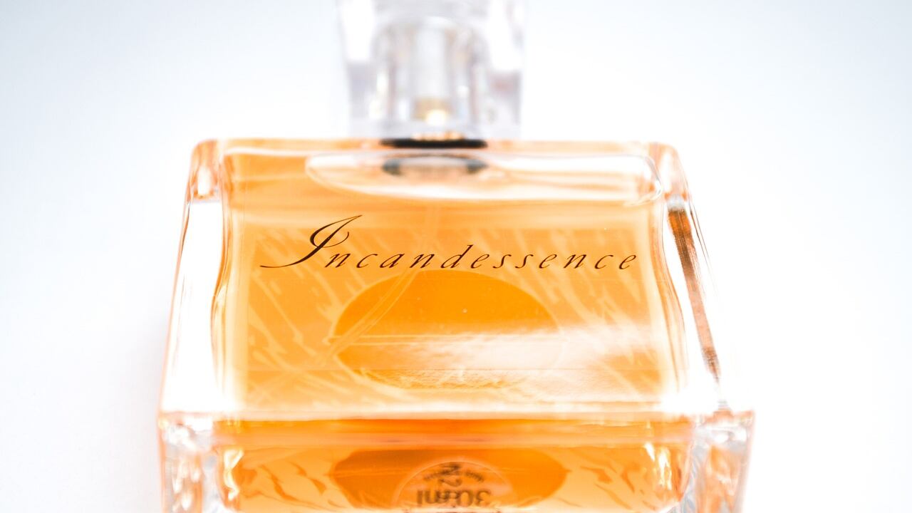 Frasco de perfume Incandessence