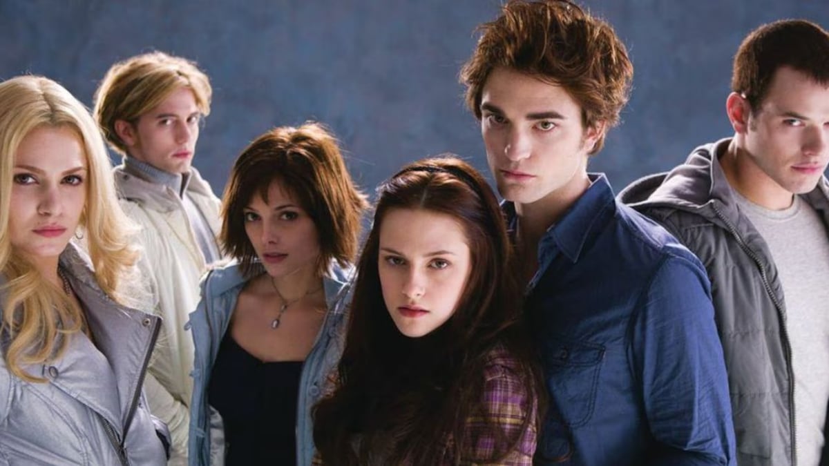 ¡Reunión de Crepúsculo! Actores se reúnen para un nuevo 'retrato familiar' de los Cullen y así lucen