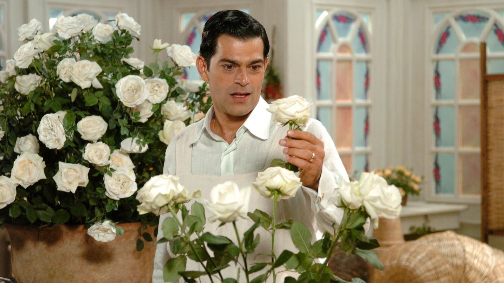 Em Alma Gêmea: A morte precoce de Luna transforma Rafael em um homem infeliz