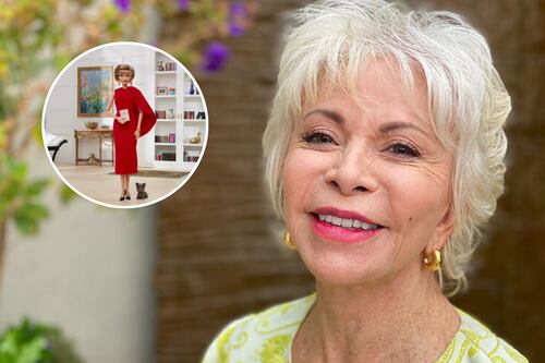 Mattel lança boneca em homenagem a Isabel Allende na coleção ‘Mulheres Inspiradoras’