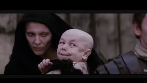 Así luce el bebé demonio que salió en la película 'La pasión de Cristo' a sus 61 años