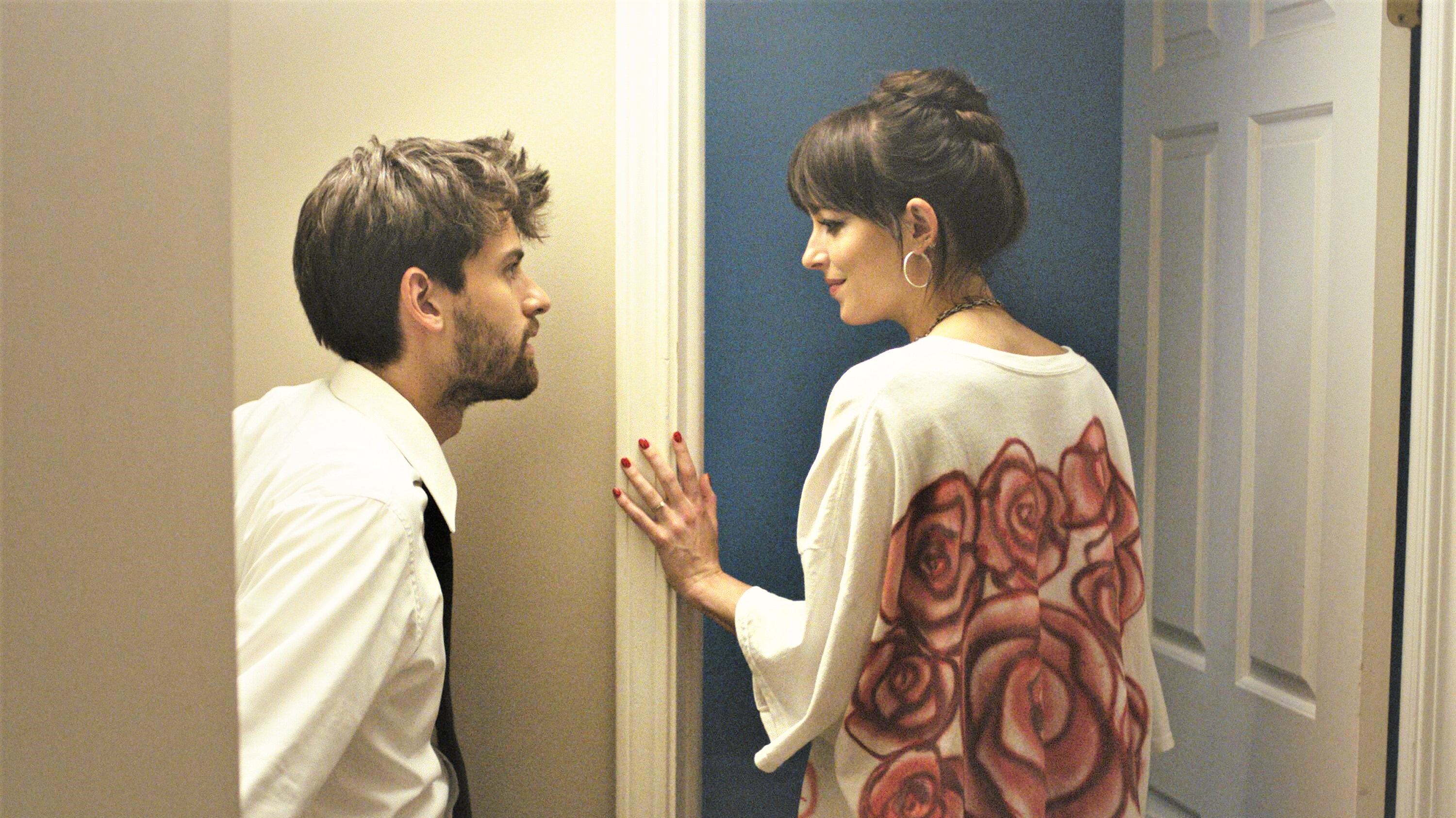 Cena do filme Cha Cha Real Smooth.