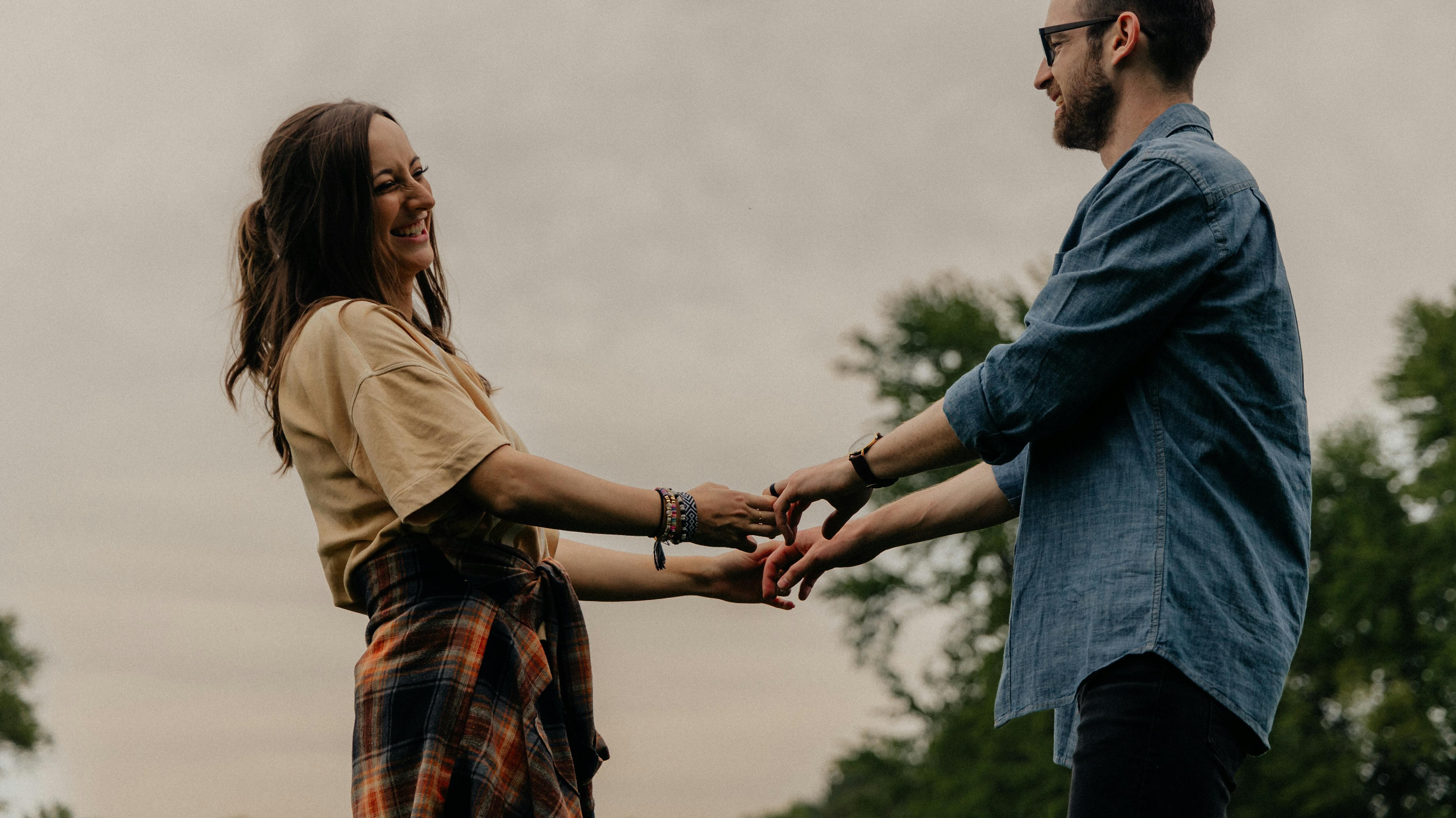 5 signos vão melhorar e muito o relacionamento até o fim da semana com Vênus em Touro