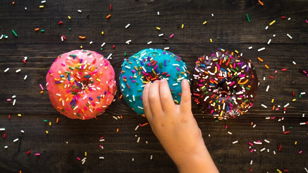 Arthur do BBB e a polêmica do açúcar para crianças: tem idade certa?