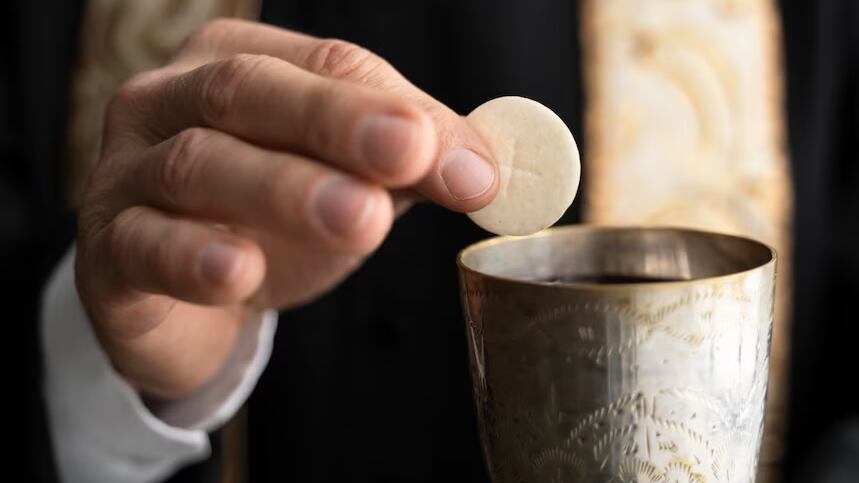 Arquidiocese de Kansas City busca recuperar itens da Eucaristia retirados sem permissão