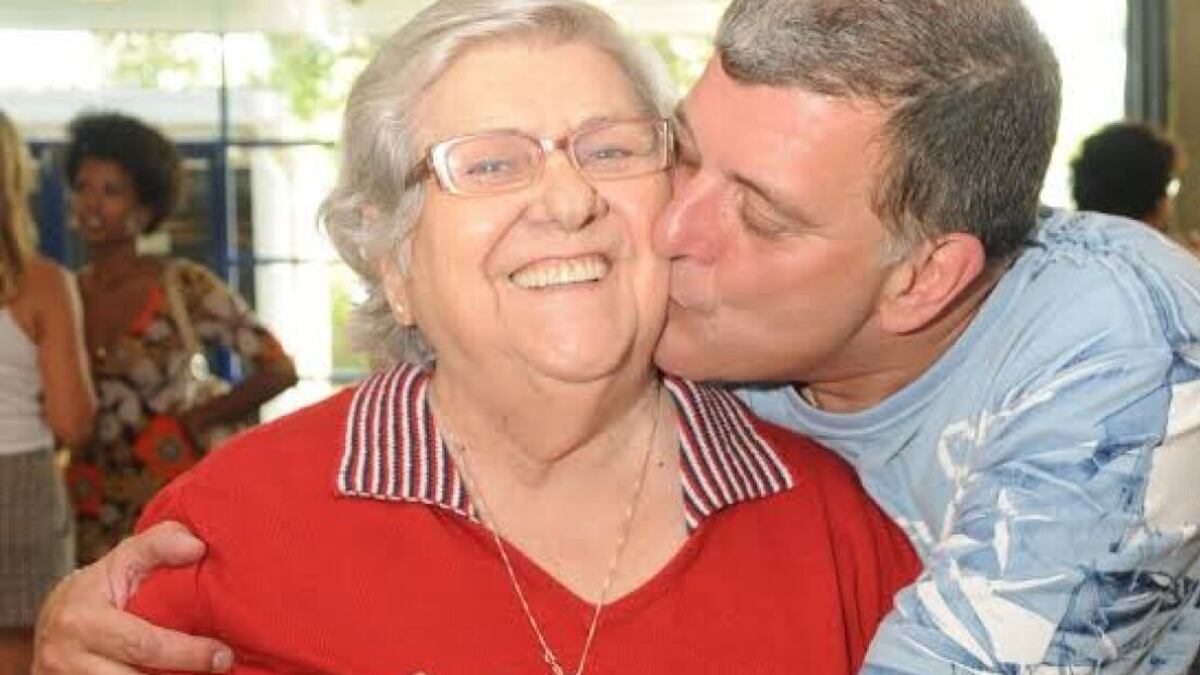 Mãe e filho, Hilda Rebello e Jorge Fernando trabalharam juntos em "Chocolate com Pimenta"