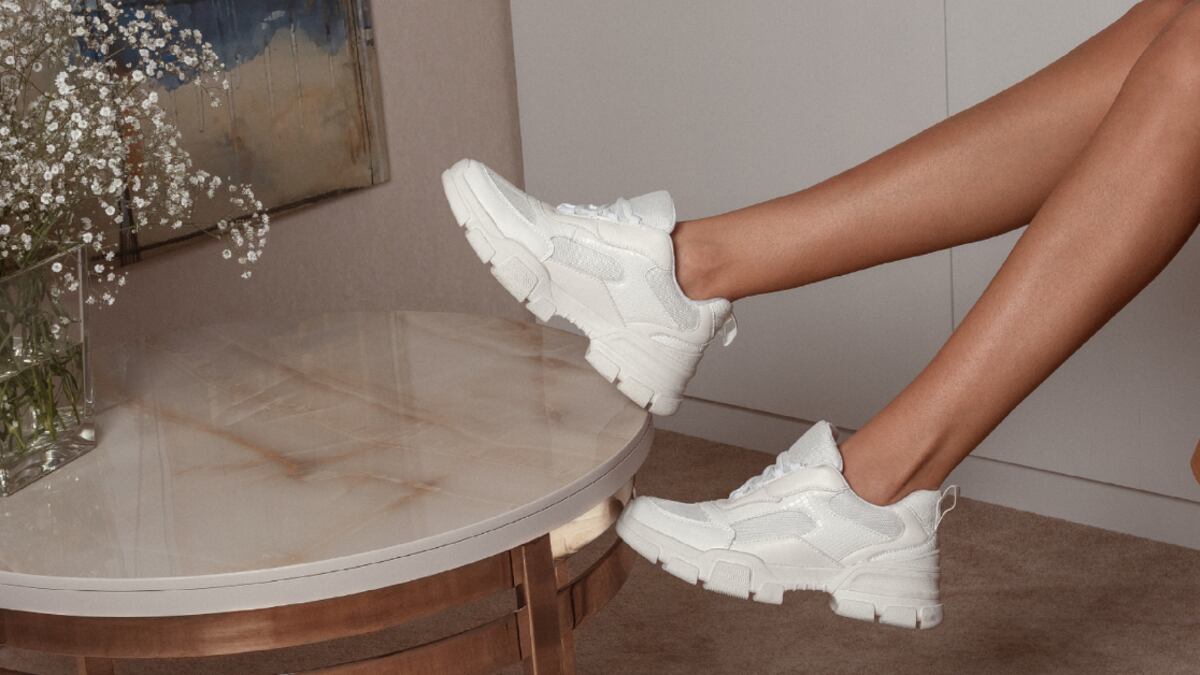 Lamentamos informarte que estos tenis ya son cosa del pasado.