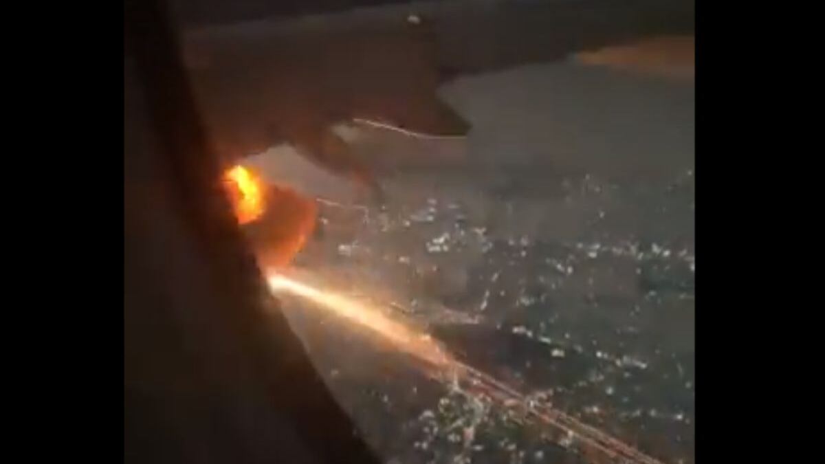 Turbina de avião pegue fogo