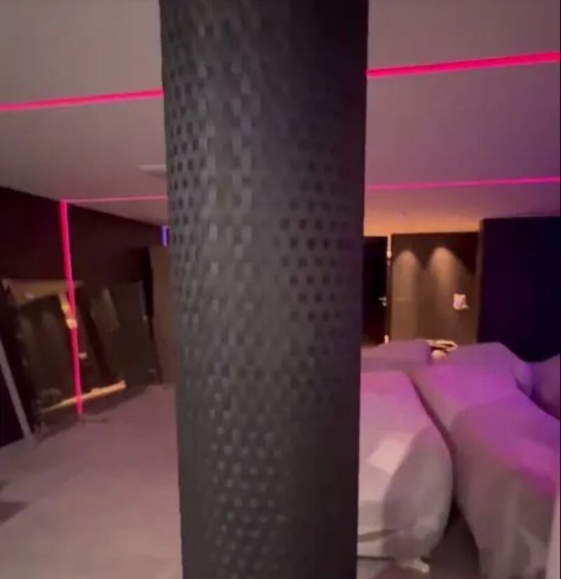 Mansão de Vini Jr. tem boate substerrânea