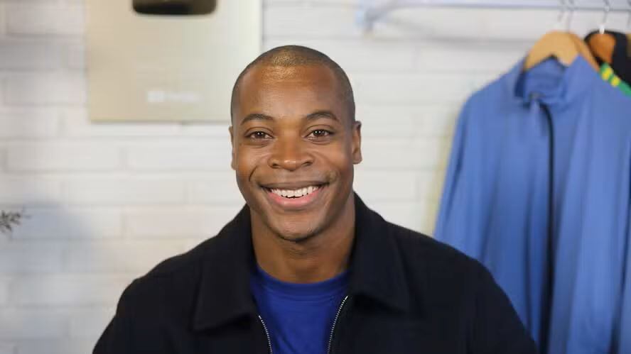 Ator William Nascimento vive um agente da Polícia Civil no novo filme brasileiro 'Corre'