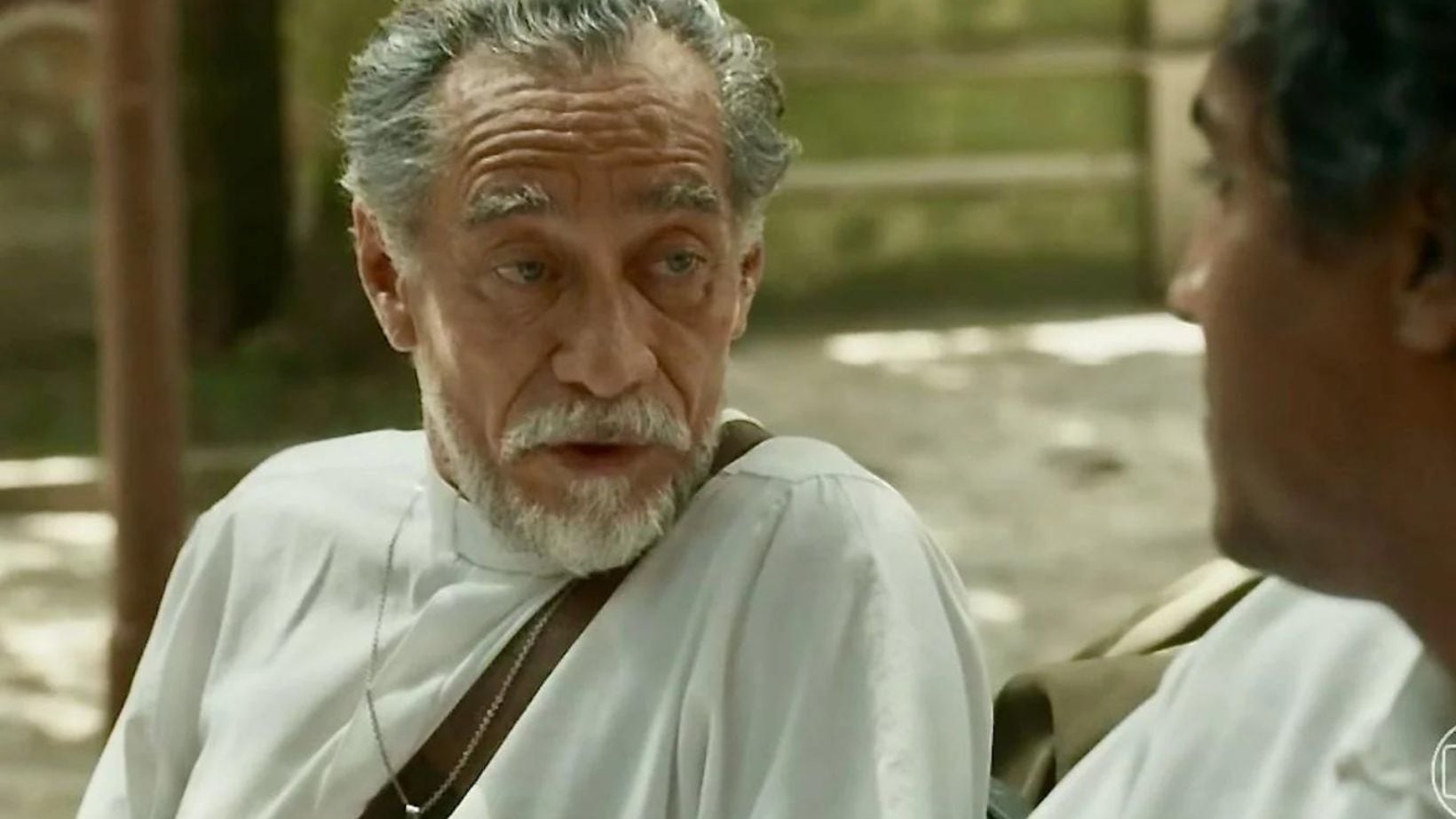 Morte de Padre Santo em Renascer emociona; PĂșblico se despede do religioso