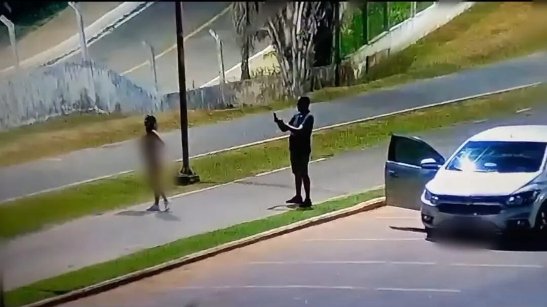 Cenas viralizaram no WhatsApp