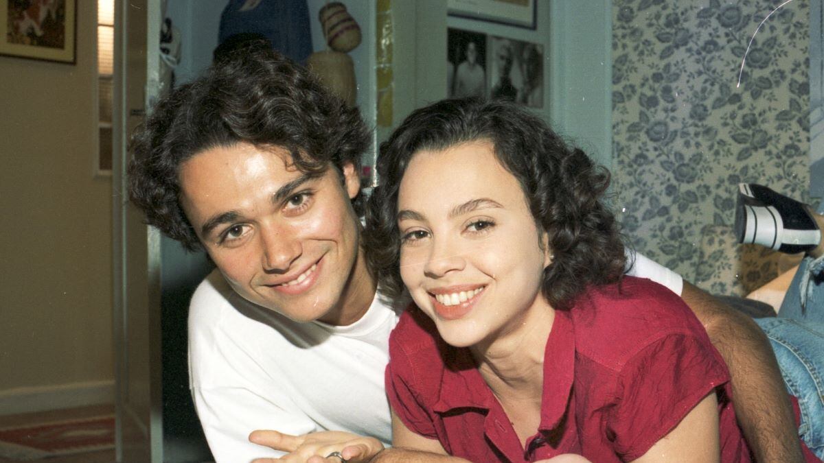 Abandonada por Caio (Angelo Paes Leme), Joyce (Carla Martins) pode perder o bebê durante a gestação de risco em História de Amor