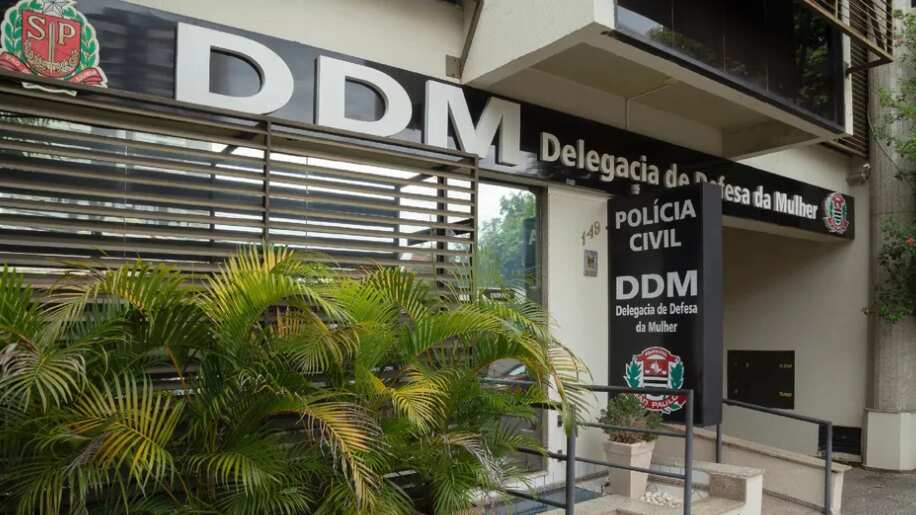 mulher é vítima de estupro