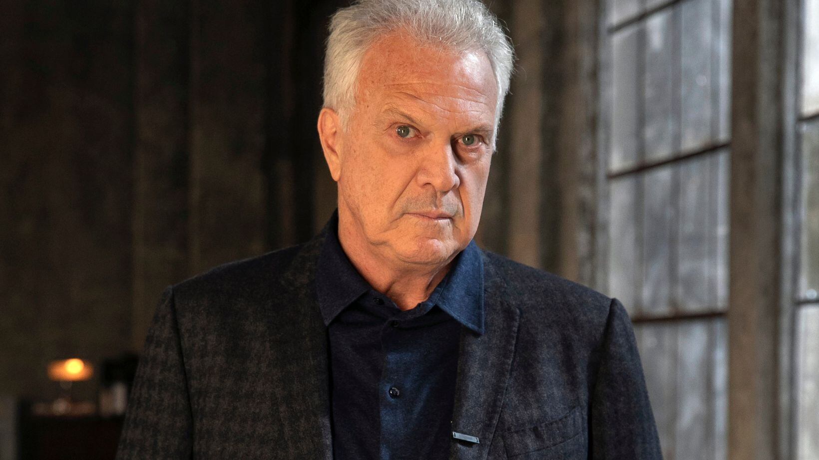 Pedro Bial desvenda o assassinato de Mãe Bernadete, aos 72 anos, no 6º episódio do Linha Direta