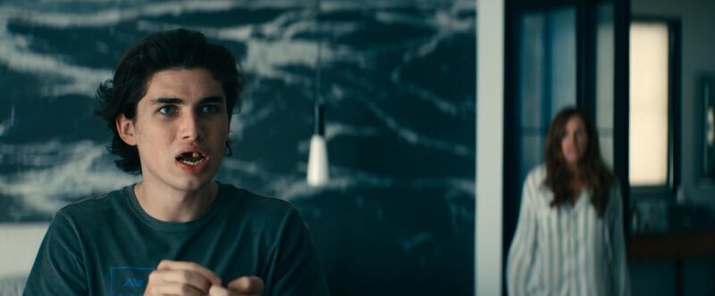 Escenas de la película 'Dejar el mundo atrás'