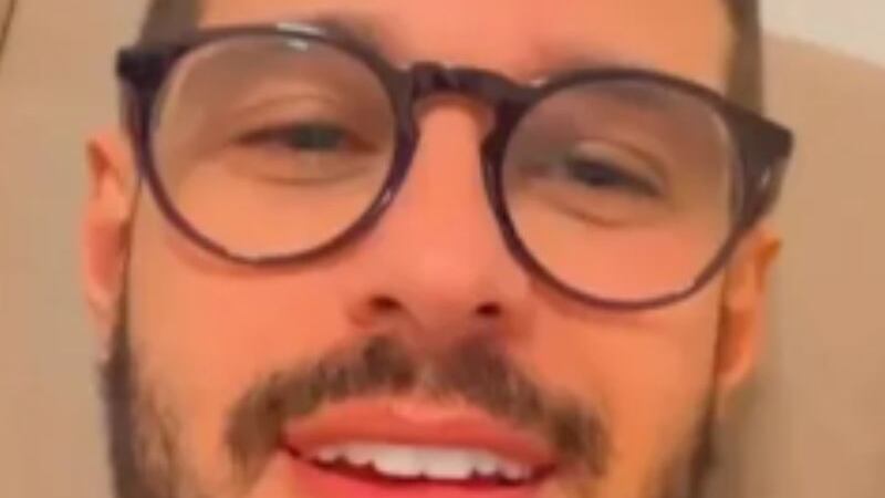 Rodrigo Mussi passa por local onde sofreu grave acidente