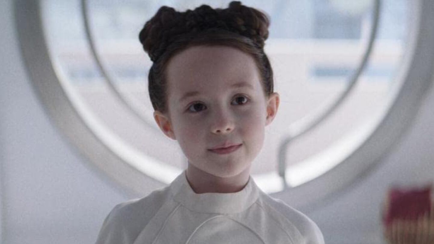O contexto da série se concentrou nas ações de Kenobi na tentativa de resgatar a princesa Leia, interpretada pela atriz mirim Vivien Lyra Blair, a irmã de Luke.