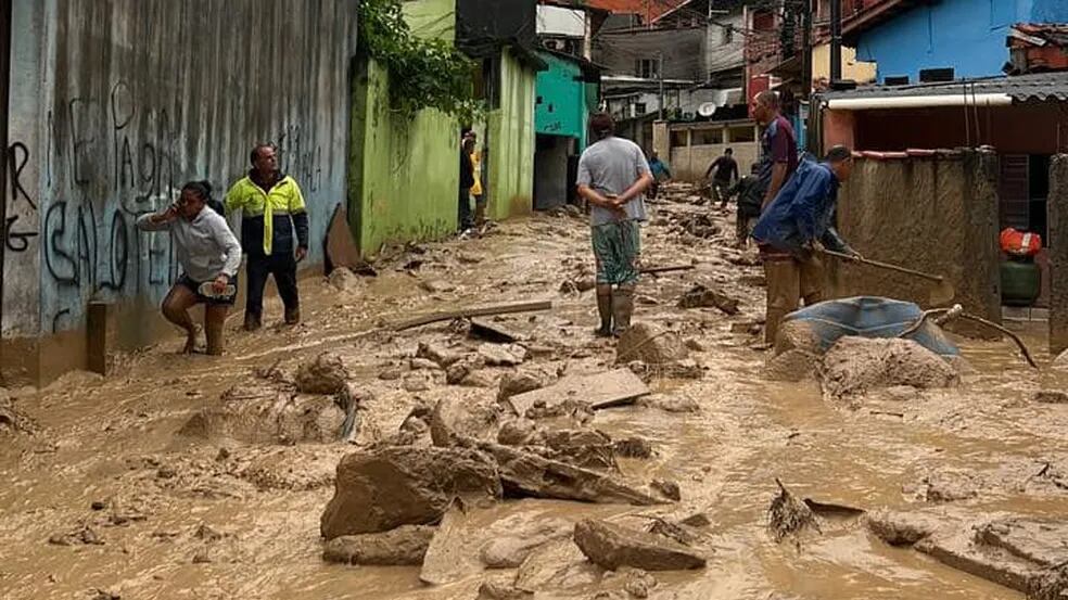 Pelo menos 36 pessoas morreram devido às chuvas no Litoral Norte