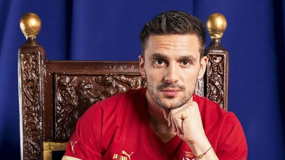 Dušan Tadić, jogador sérvio