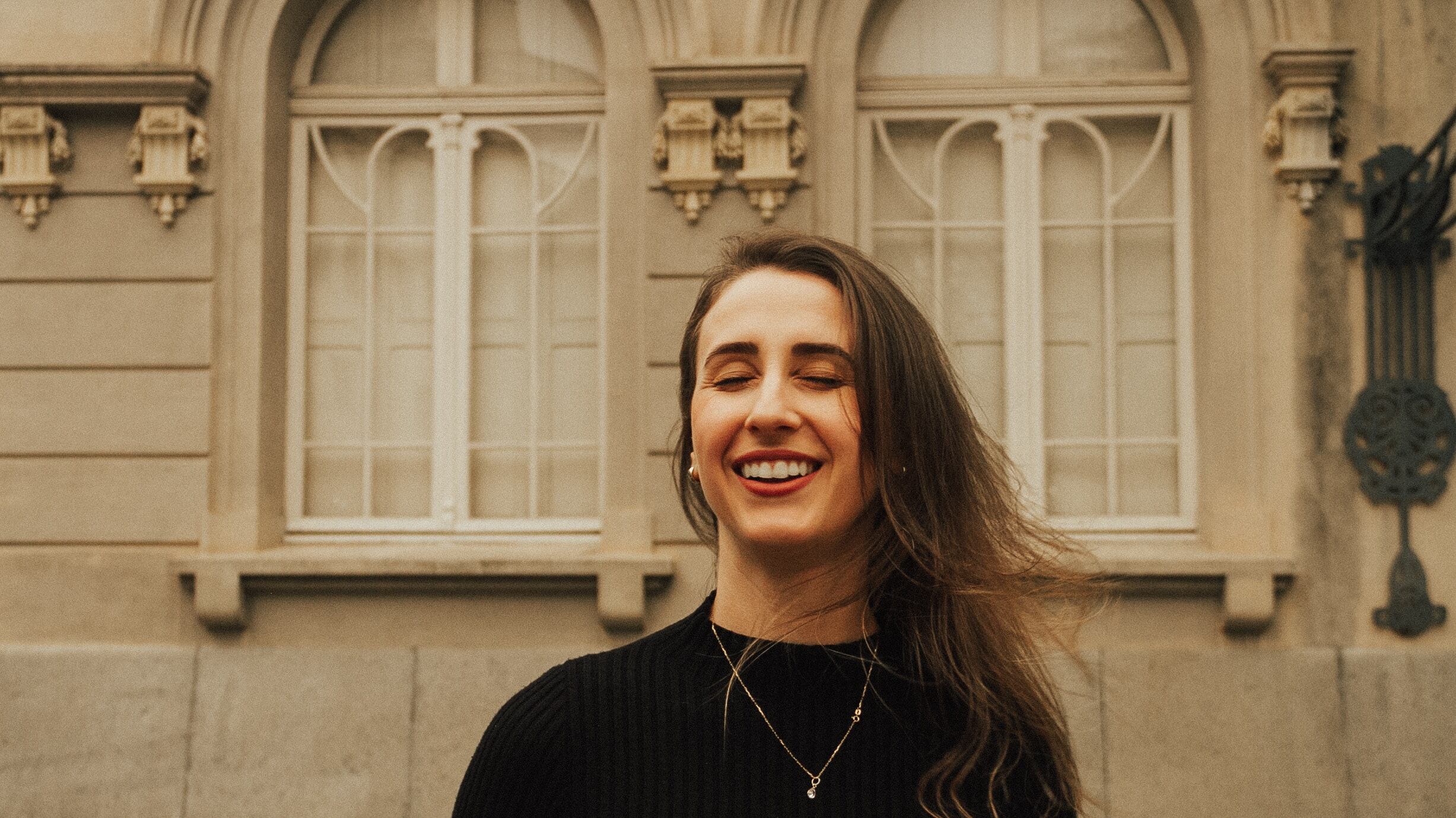 Três signos começam a semana com o melhor horóscopo