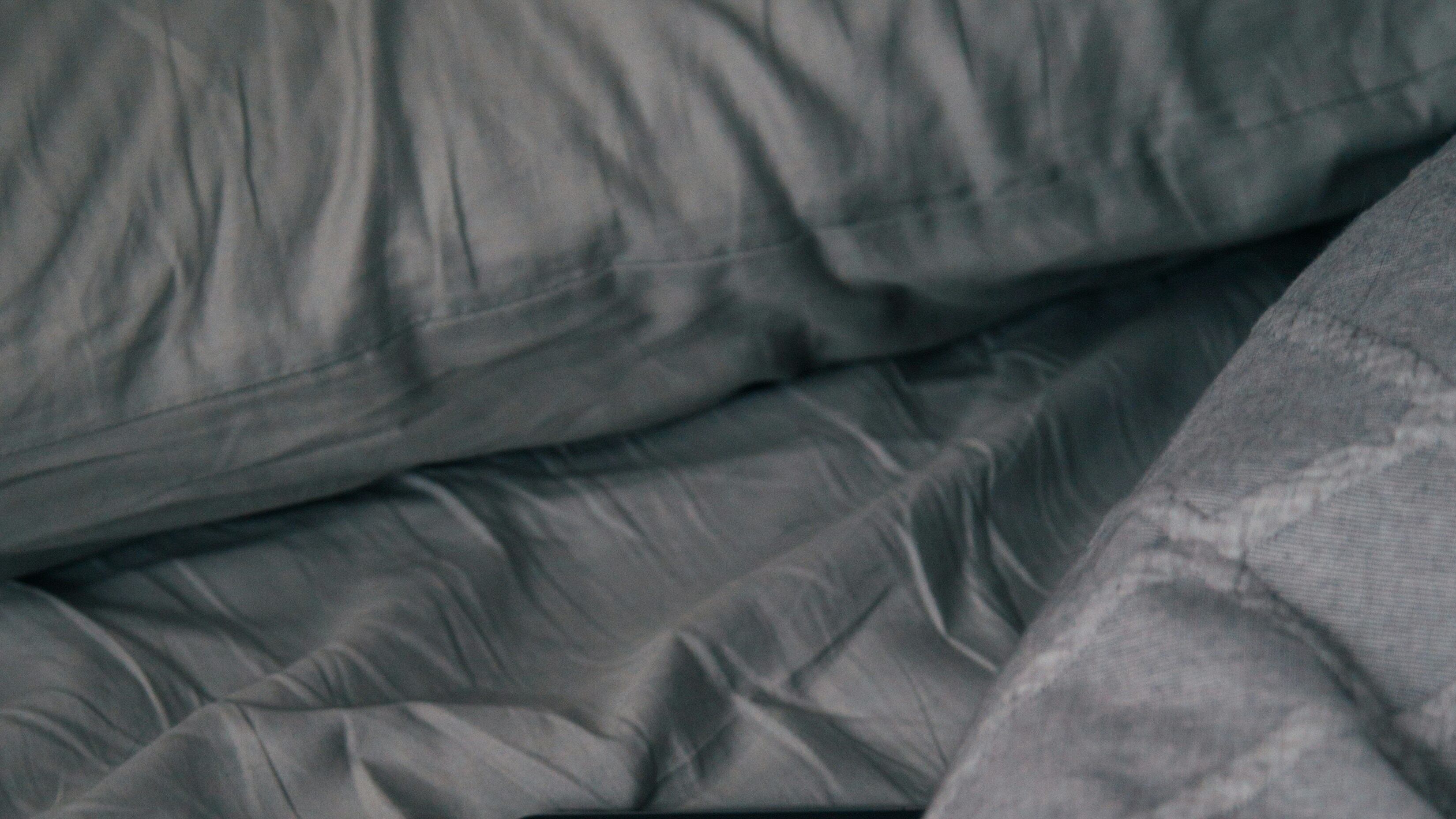 La IA tiene un potencial increíble para mejorar nuestras vidas, pero también trae consigo desafíos éticos y legales que deben ser abordados para proteger la dignidad de las personas.