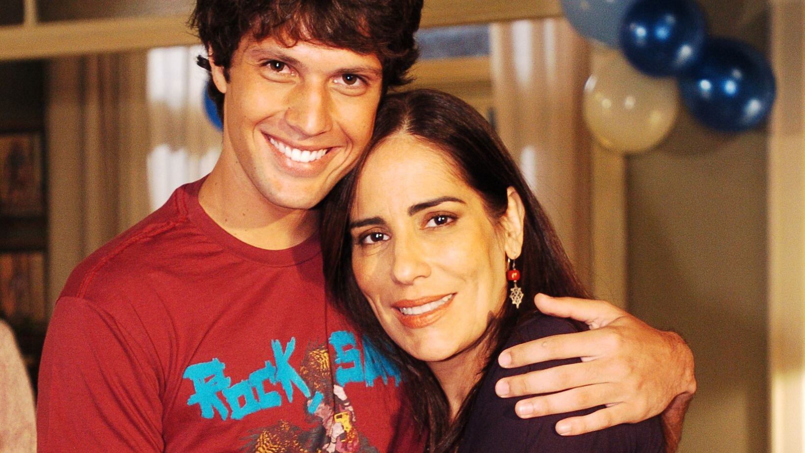 Paraíso Tropical: Lúcia conta toda verdade sobre o anscimento de Mateus