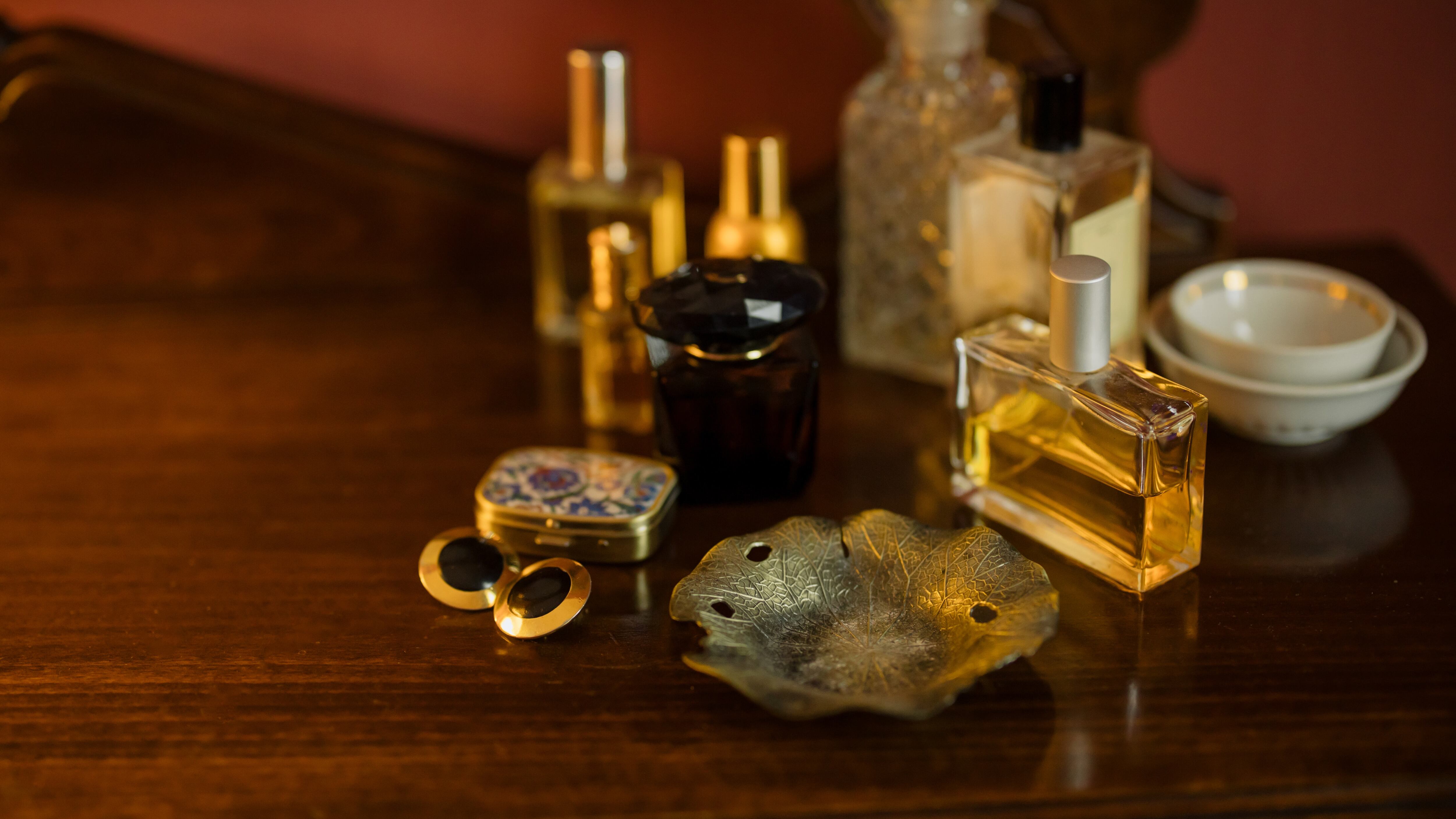 Frascos de perfumes vintages