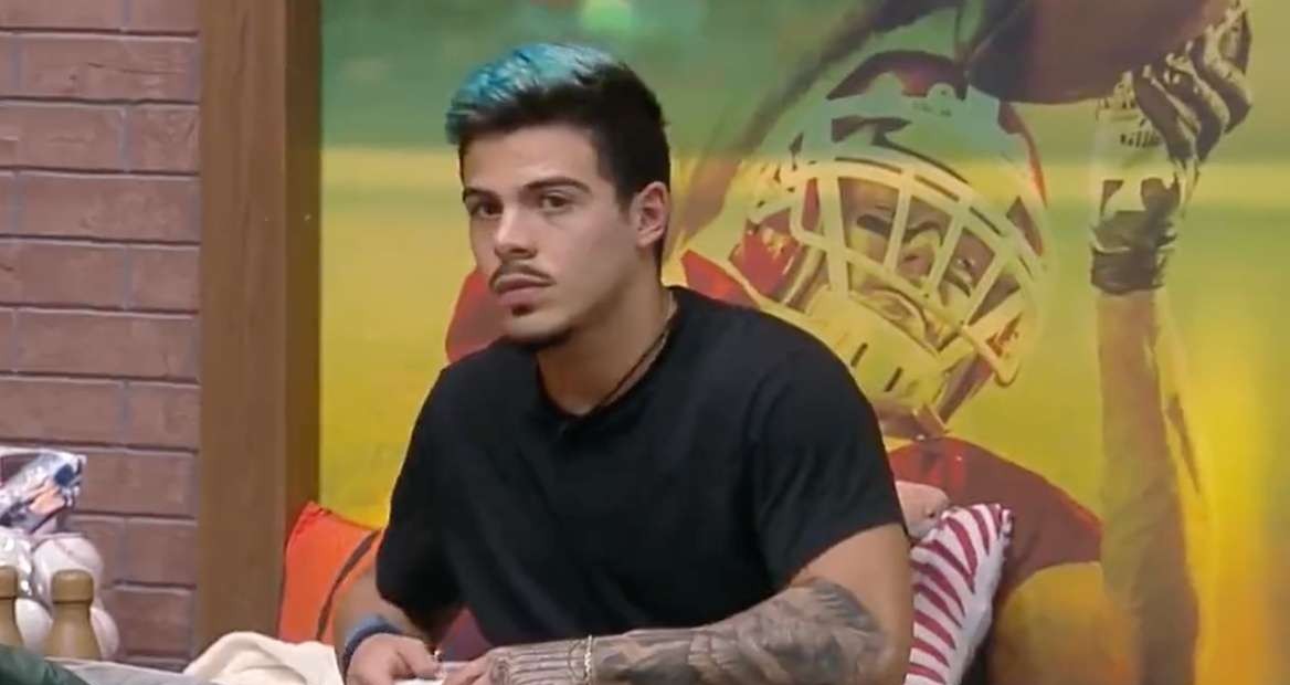 Thomaz Costa pediu para ser eliminado de "A Fazenda 14"