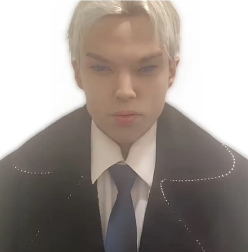 Influencer morreu após cirurgia para se parecer com astro do BTS