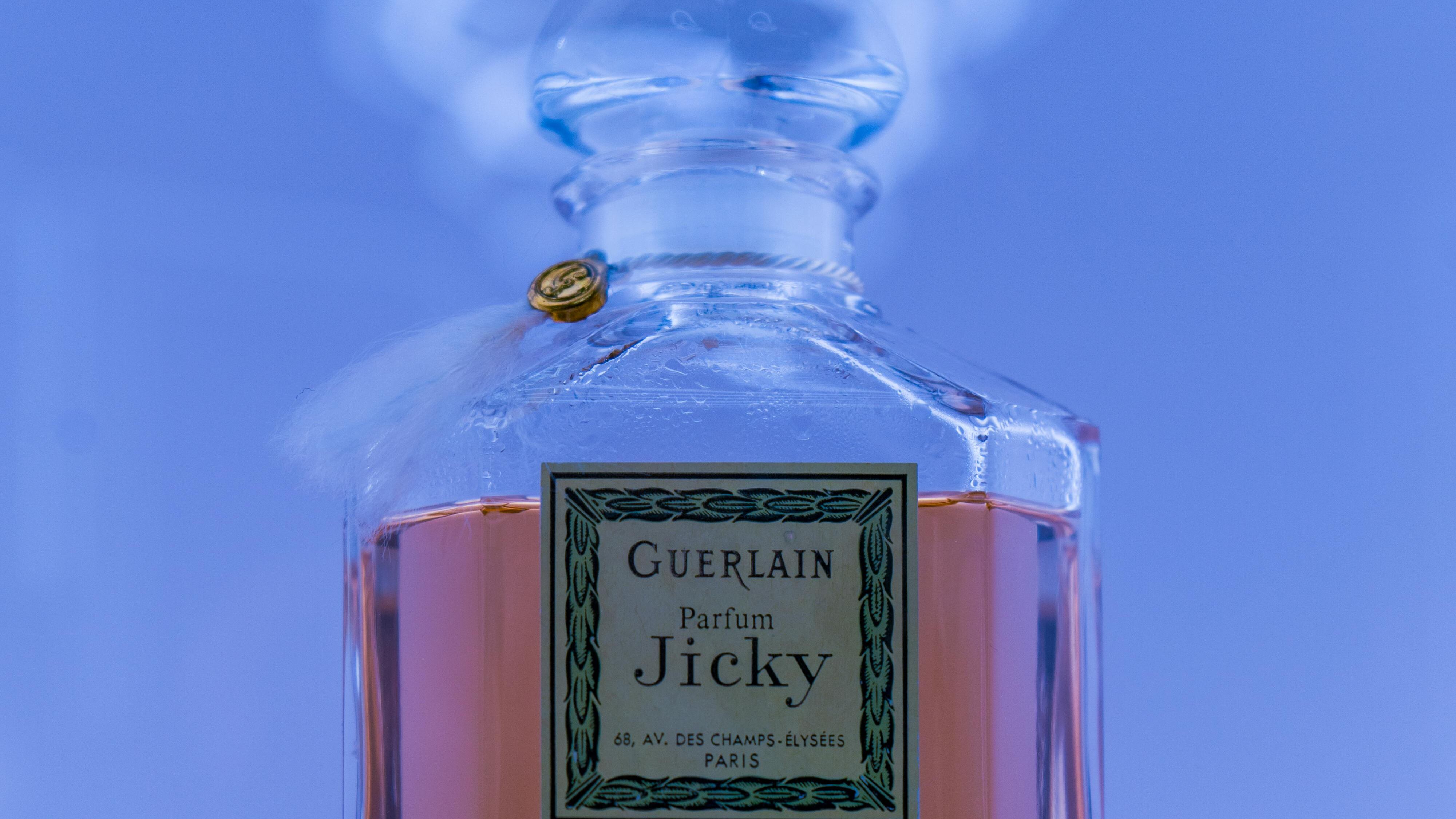 Frasco de perfume Guerlain Jicky