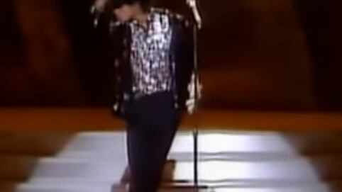 Chapéu que Michael Jackson realizou ‘moonwalk’ pela primeira vez será leiloado; saiba o valor