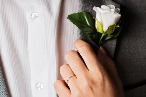 Noivo desconvida madrasta do casamento e pai exige uma atitude