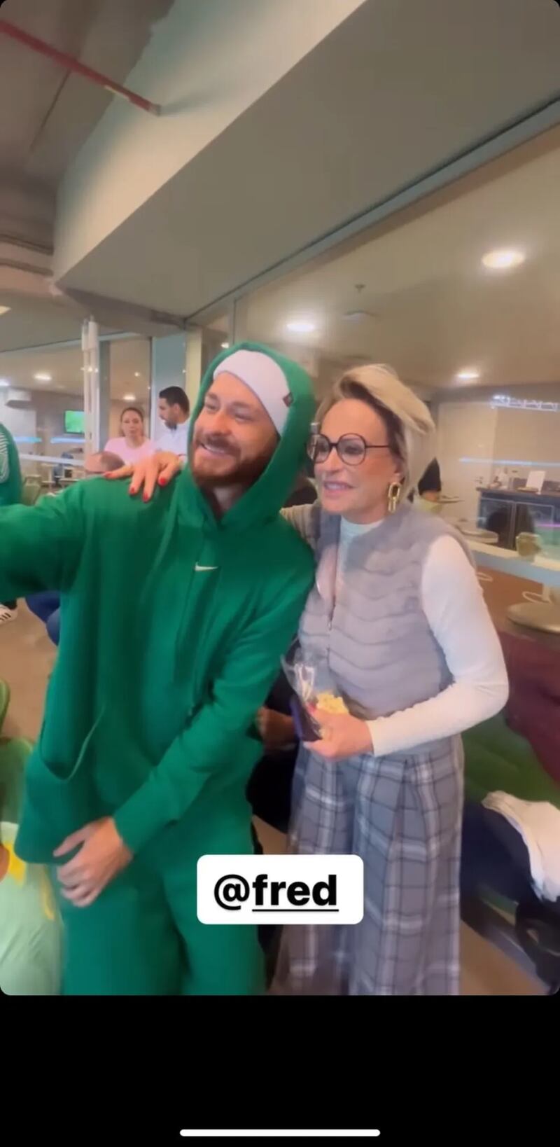 Apresentadora se emocionou ao ver jogo