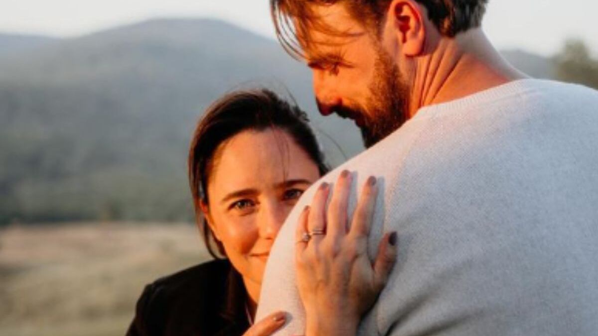 Fernanda Vasconcellos e Cássio Reis anunciam nascimento do primeiro filho do casal